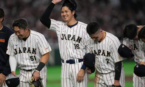 Japón remonta al final y vence 4-3 a Australia; Taiwán supera a Corea del Sur