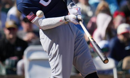 Capitán de EEUU Aaron Judge pega jonrón de 453 pies en exhibición rumbo a Clásico Mundial de béisbol