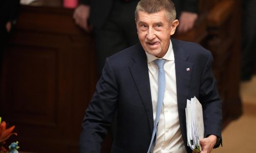 Legisladores checos votarán sobre la inmunidad del primer ministro en caso de fraude en la UE