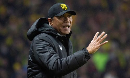 Kombouaré debuta con triunfo en Paris FC ante Niza y Marsella recibe al Lyon