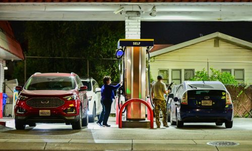 US offers $20B oil cargo reinsurance