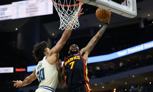 Los Hawks arrollan a los Bucks 131-113, logran 5 triunfos seguidos y se ponen por encima de .500