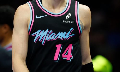 Heat frena racha de 6 triunfos de Hornets con 35 puntos de Tyler Herro