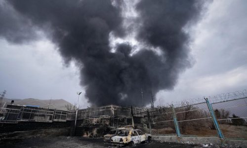 El crudo supera los 115 dólares por barril mientras la guerra con Irán frena producción y envíos