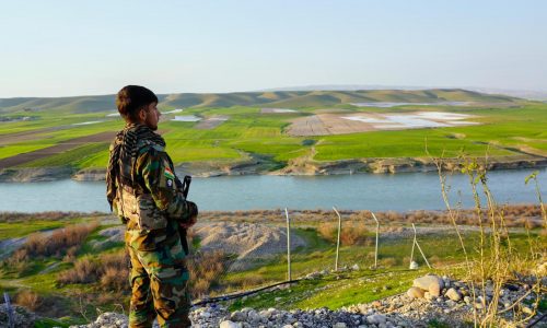 Disidentes kurdos iraníes en Irak niegan planes de ataque, pero se unirían a invasión de EEUU a Irán