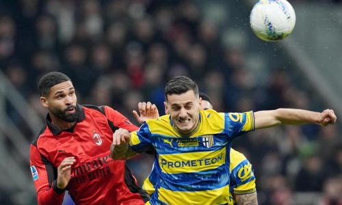 AC Milan necesita 2 goles tardíos para ganar 2-0 en Cremonese en la Serie A