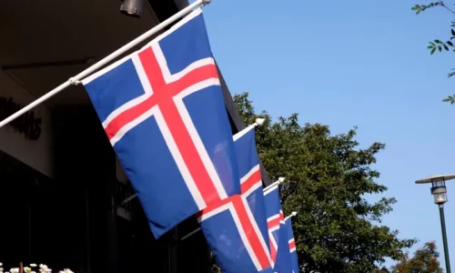 Icelandic Government Seeks to Hold Referendum in August on Restarting EU Accession Talks