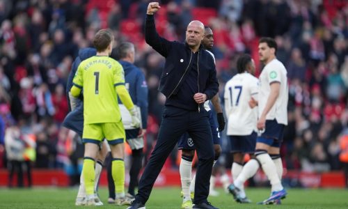 Liverpool: Slot lamenta que jugadas a balón parado tengan énfasis en la Premier