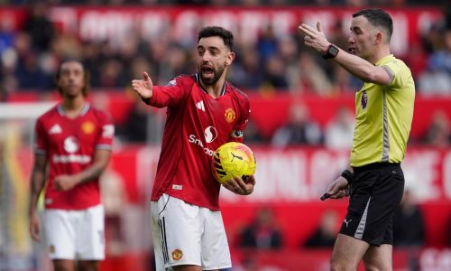 Man United subirá precios y reubicará a aficionados para más asientos VIP en Old Trafford