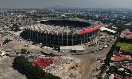 Escombros y grúas en el Azteca al aproximarse la reapertura antes del Mundial