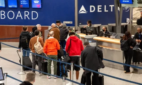 Major Winter Storm Prompts Over 1,500 Flight Cancellations in US