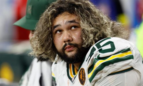 El liniero ofensivo Sean Rhyan acuerda una extensión con los Packers, confrima fuente AP