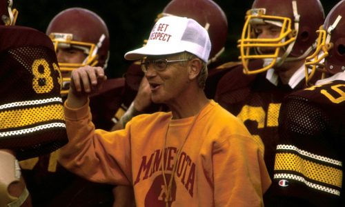 Hall of fame former Gophers coach Lou Holtz dies at 89