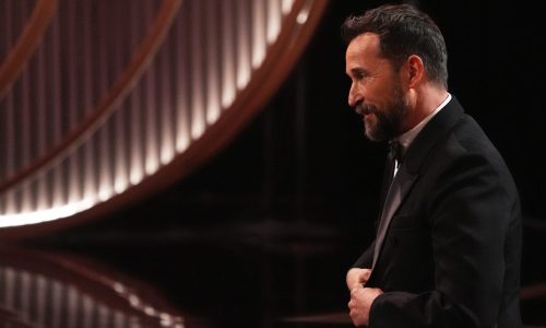 Robert Pearl: What HBO’s ‘The Pitt’ gets wrong about AI — and what medicine misses