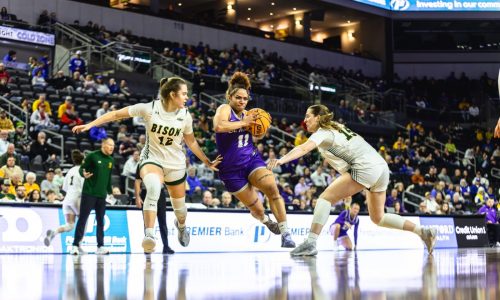 Women’s basketball: St. Thomas falls to top-seeded Bison in Summit League semis