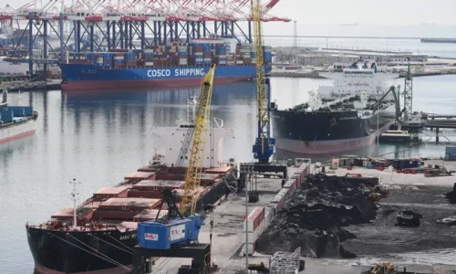 Trump Admin Seeks Months-Long Pause on Tariff Refunds