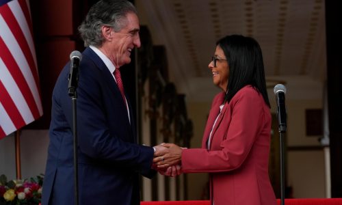 Funcionario de EEUU afirma que Venezuela ofrece garantías de seguridad a mineras extranjeras