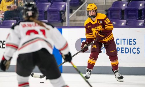 Women’s hockey: Gophers grab fourth overall seed for tourney