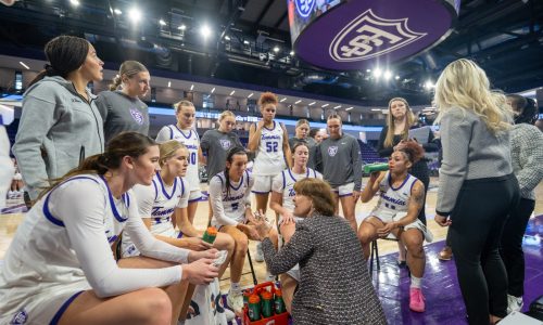Women’s basketball: Tommies hope to bring longtime coach Ruth Sinn to the Summit