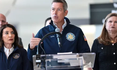 Duffy Seeking $10 Billion From Congress to Revamp Air Traffic Control System