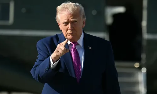 Trump Says US ‘Loading up the Ships’ Ahead of Iran Talks, Signals Military Option If Diplomacy Fails