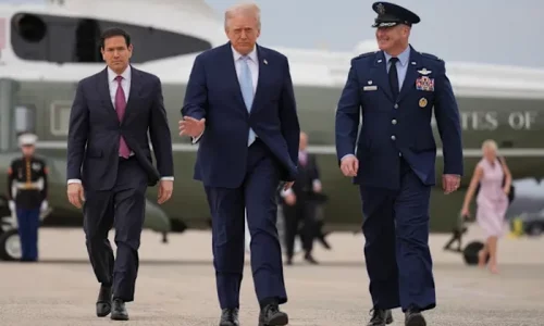 Trump Signals Possible US Operation to Reopen Strait of Hormuz