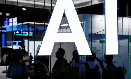 US Accuses China of ‘Industrial-Scale’ AI Theft Ahead of Trump’s Visit