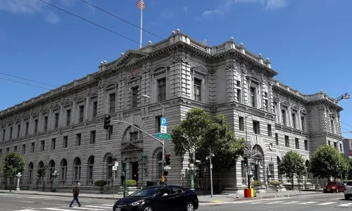 US Appeals Court Blocks Judge’s Rulings Against Trump Immigration Detention Policy