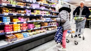 Inflation climbs to 3.3% as middle east conflict drives up fuel bills for Britain’s SMEs