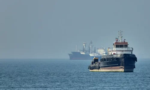 Trump Paused Hormuz Naval Mission Amid Progress in Iran Talks: Israeli Officials