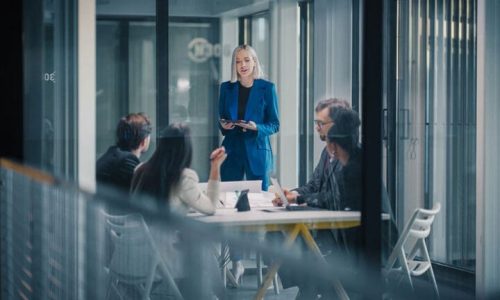 Top 8 Creative Corporate Retreat Ideas for Team Building on Any Budget
