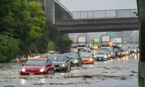Hawaii’s Big Island Prepares as Lala Strengthens to Hurricane Ahead of Possible Landfall