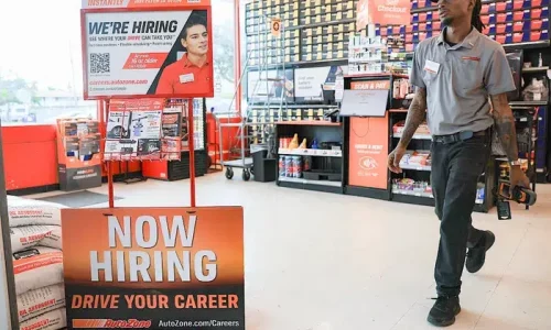 US Unemployment Claims Unexpectedly Dropped Last Week