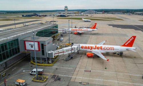 Gatwick warns airlines of two-day jet fuel shortage