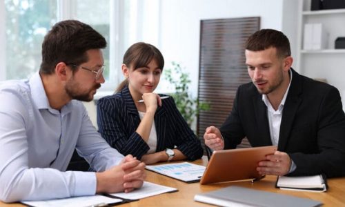 EY urges junior staff back to the office as AI puts a premium on human skills