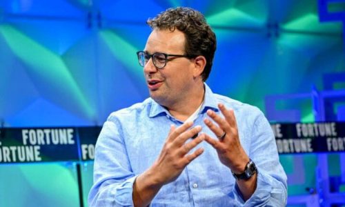 Musk and Altman back Anthropic chief’s call to slow AI race