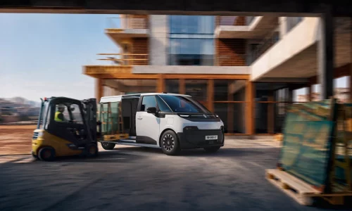 New Renault Trafic E-Tech Can Travel More Than 470 KM – but the Software May Be the Bigger Story