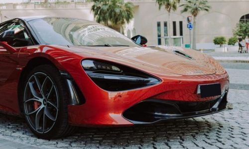 McLaren reported to plan £450m Woking investment and 1,000 jobs
