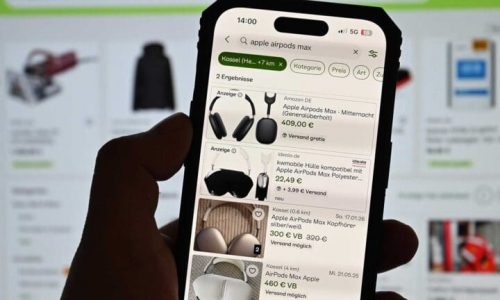 eBay offers 20 grants of £10,000 to young entrepreneurs and employers