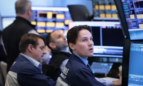 Wall Street Review: Nasdaq Sinks 4.48 Percent as Inflation Fears Hit AI Stocks