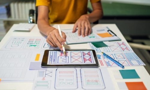 A Practical Guide to Pricing Your First Paid Community Tier