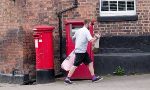 Royal Mail losing almost 400 postmen a week, CWU claims